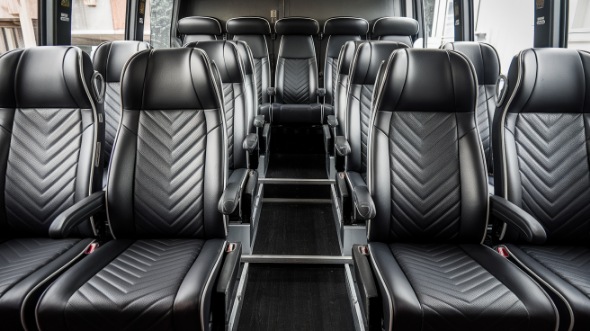 15 passenger minibus rental altamonte springs