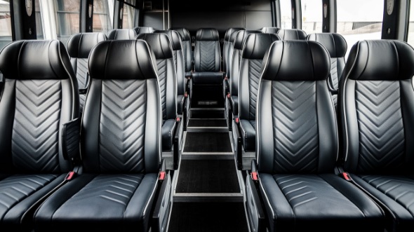 18 passenger minibus rental altamonte springs